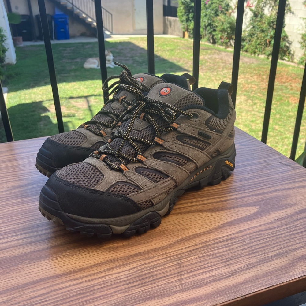 Merrell Men's Moab 3 waterproof- worn once!